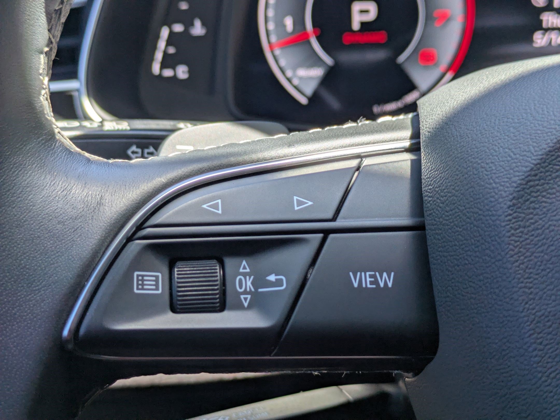 Used 2022 Audi Q8 Premium w/ Convenience Package AWD/4WD image 13