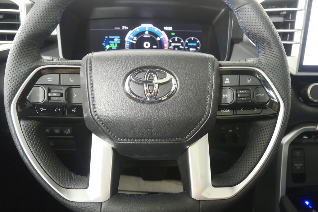 Used 2025 Toyota Sequoia Platinum image 25