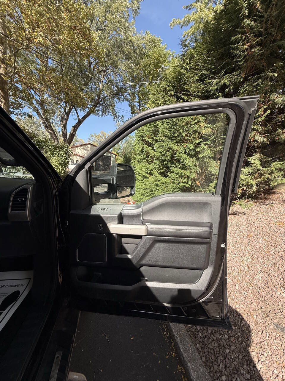 Used 2018 Ford F150 Lariat image 14