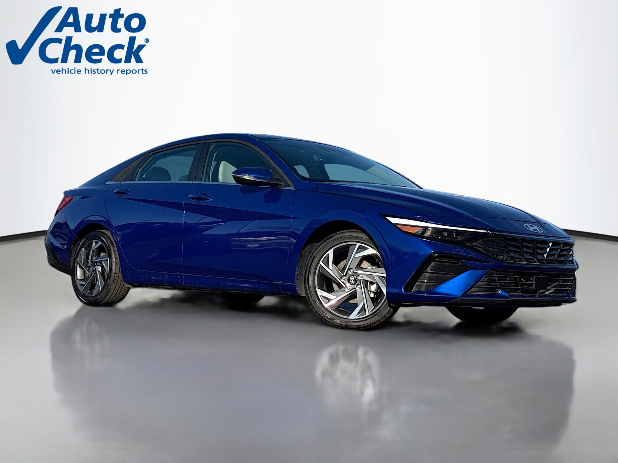 Used 2025 Hyundai Elantra Limited