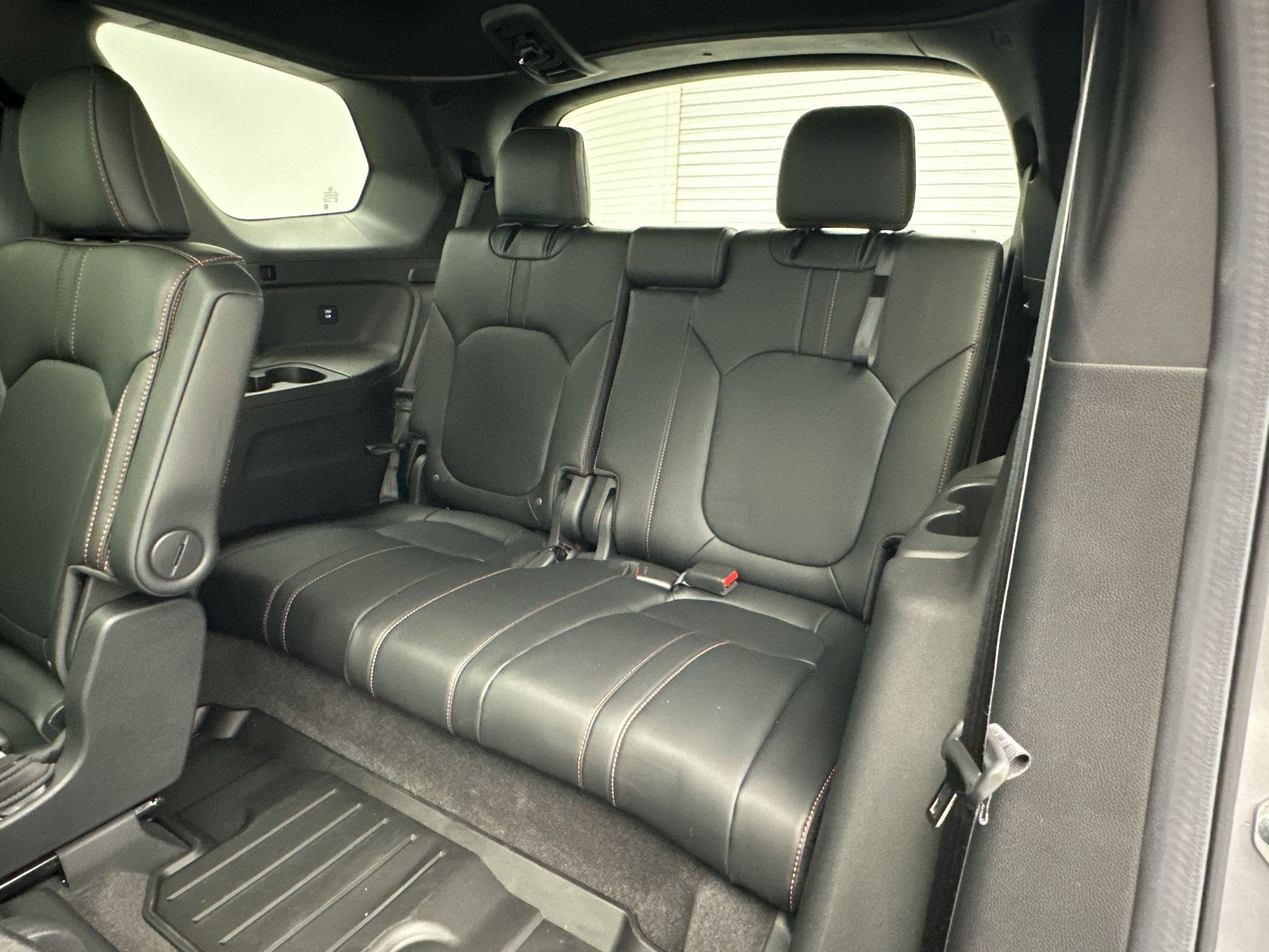 Used 2025 Honda Pilot TrailSport image 31