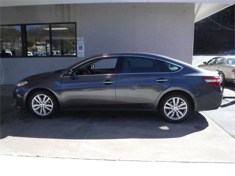 Used 2013 Toyota Avalon image 14
