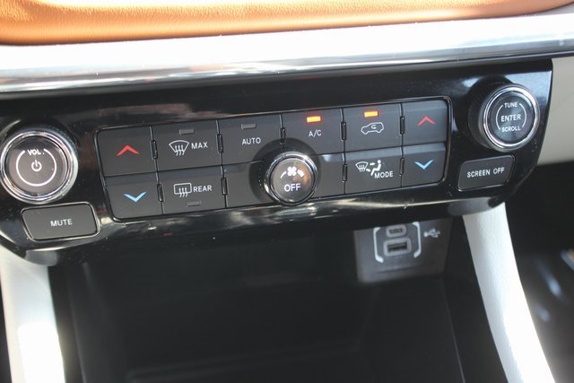 Used 2024 Jeep Compass Limited image 9