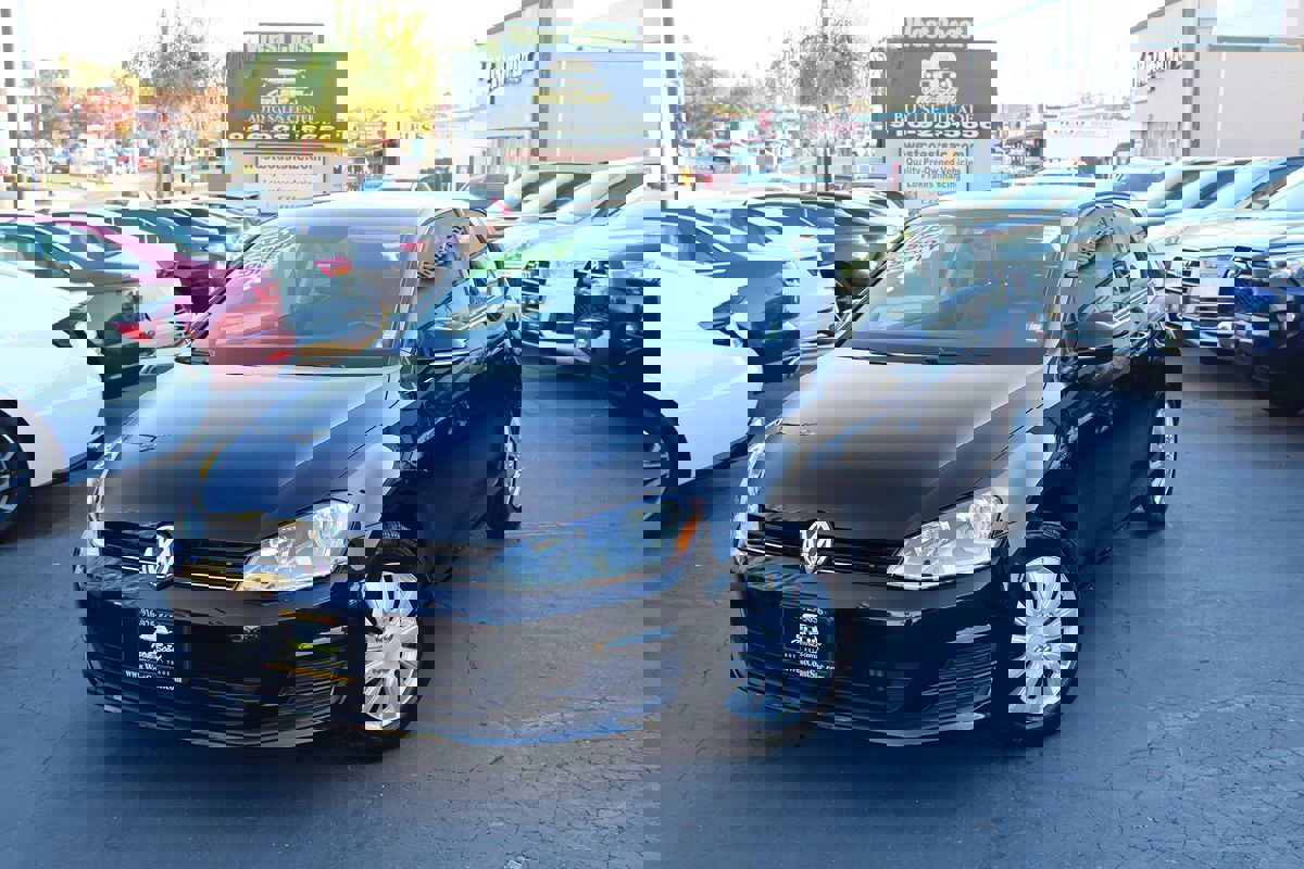 Used 2015 Volkswagen Golf Launch Edition image 35