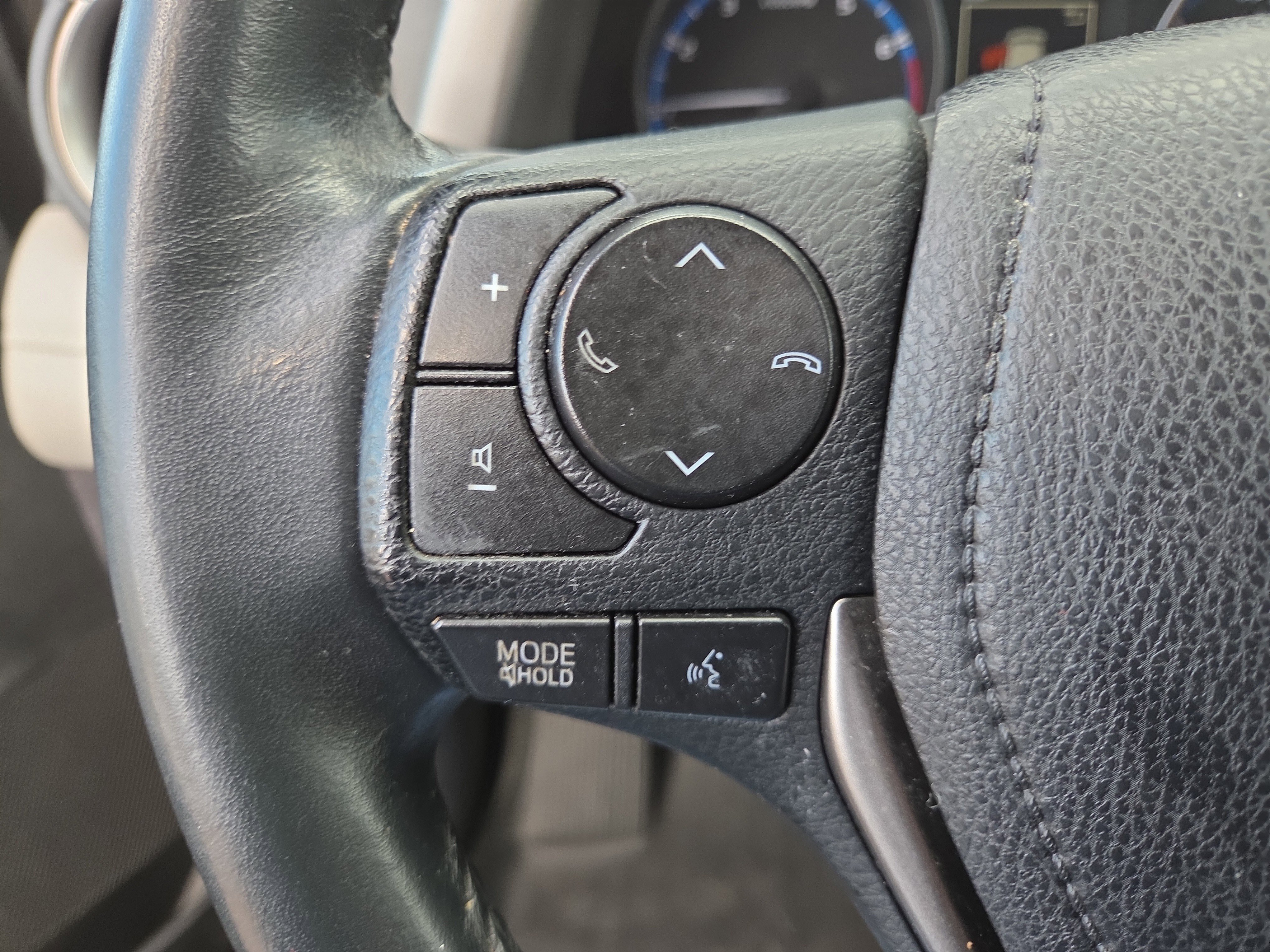 Used 2018 Toyota RAV4 Adventure image 26