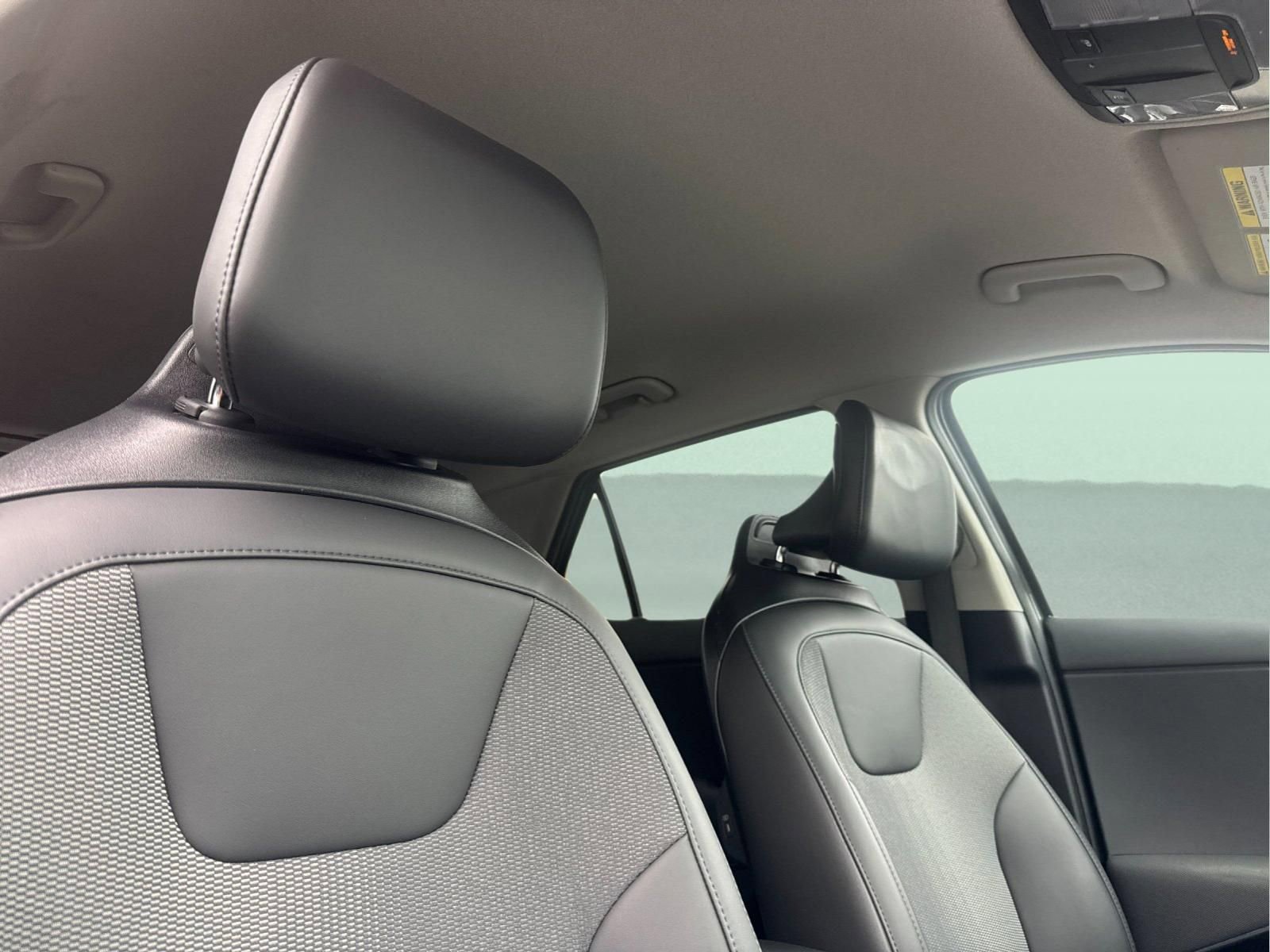 Used 2025 Kia Niro Wind image 17