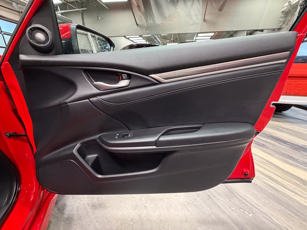 Used 2020 Honda Civic Touring image 39