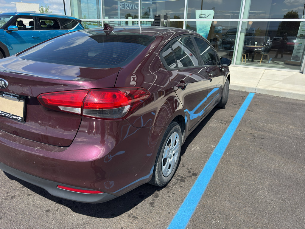 Used 2018 Kia Forte LX FWD image 6
