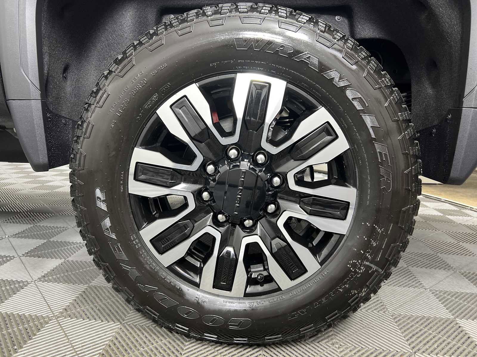 New 2026 GMC Sierra 2500 Denali Ultimate AWD/4WD image 22