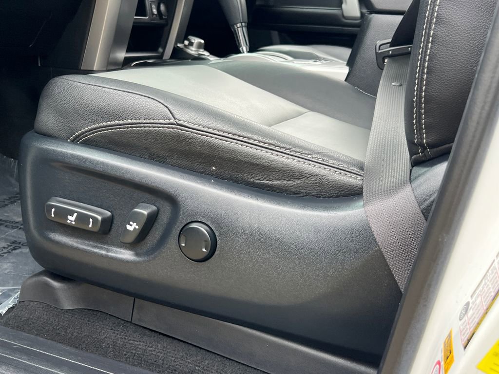 Used 2015 Toyota 4Runner SR5 image 20