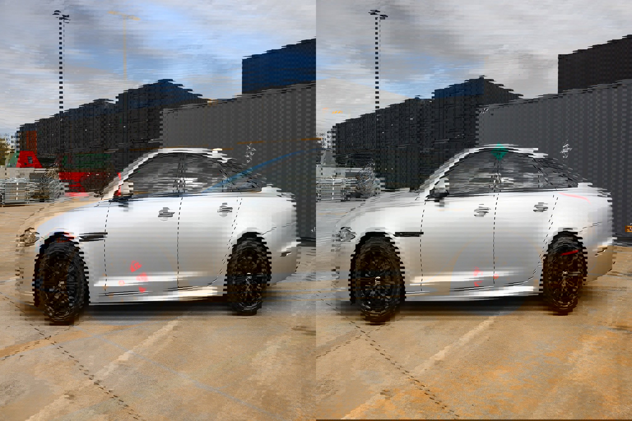 Used 2019 Jaguar XJ R-Sport image 8