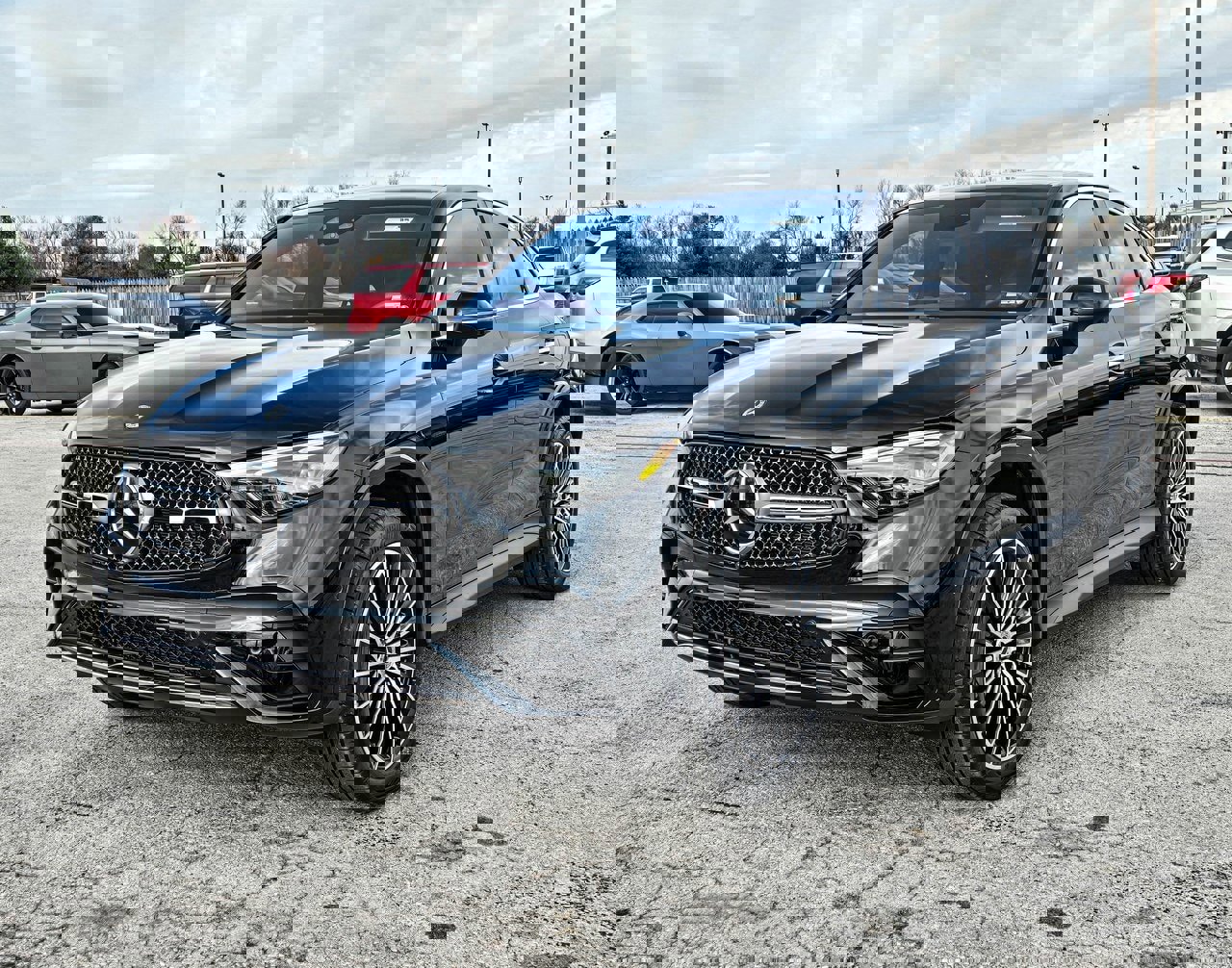 Used 2025 Mercedes-Benz GLC 300 4MATIC video 2