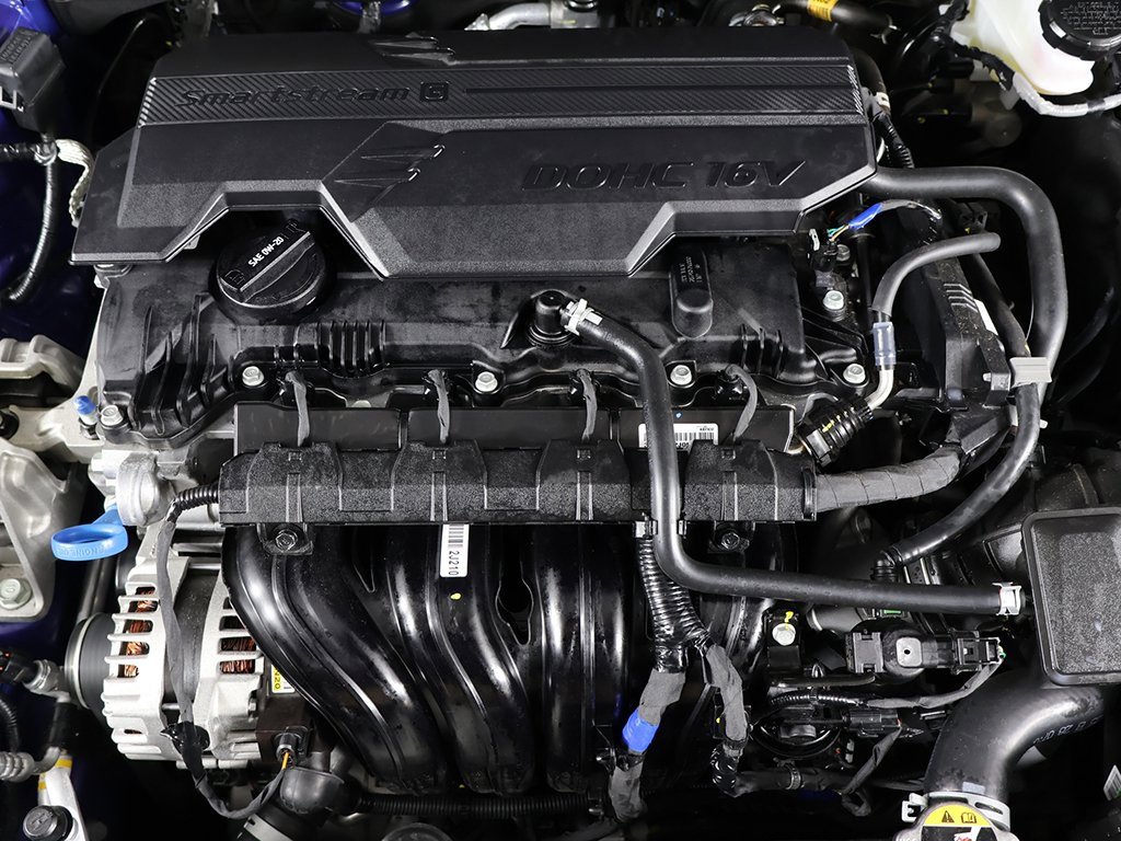 Certified 2025 Hyundai Elantra Sport image 13