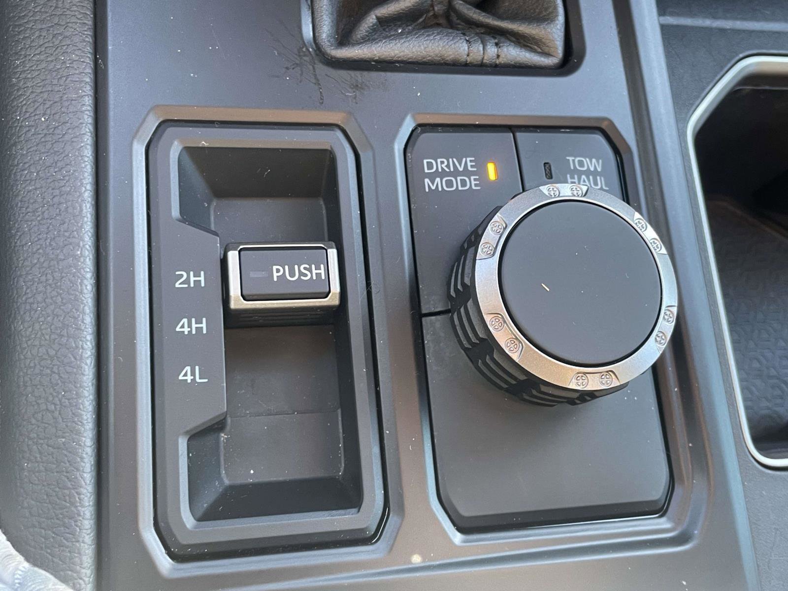 Used 2024 Toyota Tundra Limited image 6