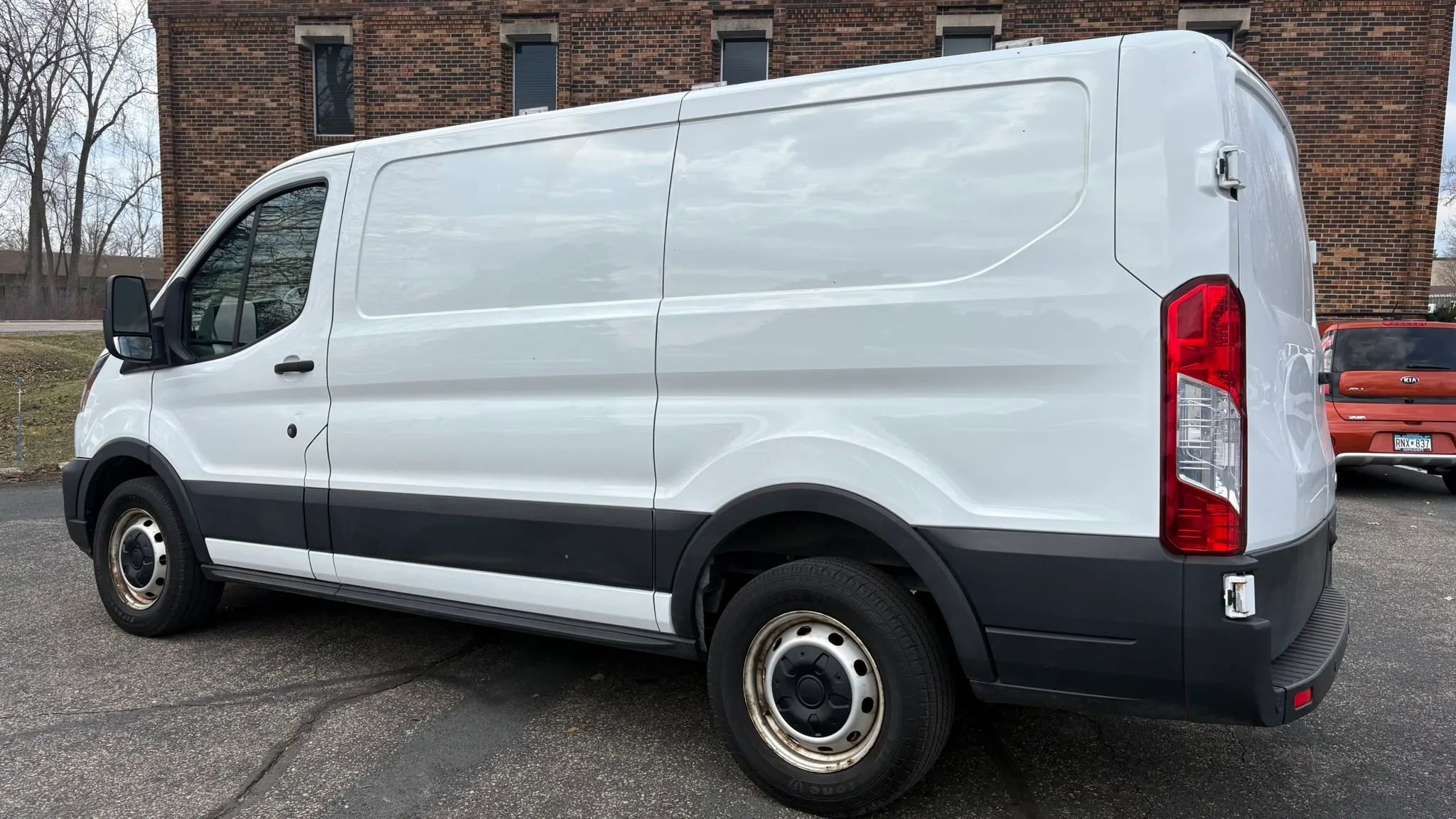Used 2021 Ford Transit 150 Low Roof RWD image 6