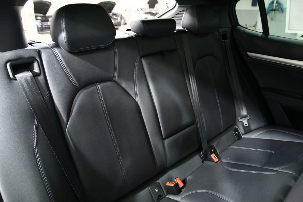 Used 2024 Alfa Romeo Stelvio Ti image 26