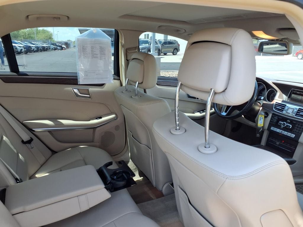 Used 2015 Mercedes-Benz E 350 4MATIC Sedan image 19