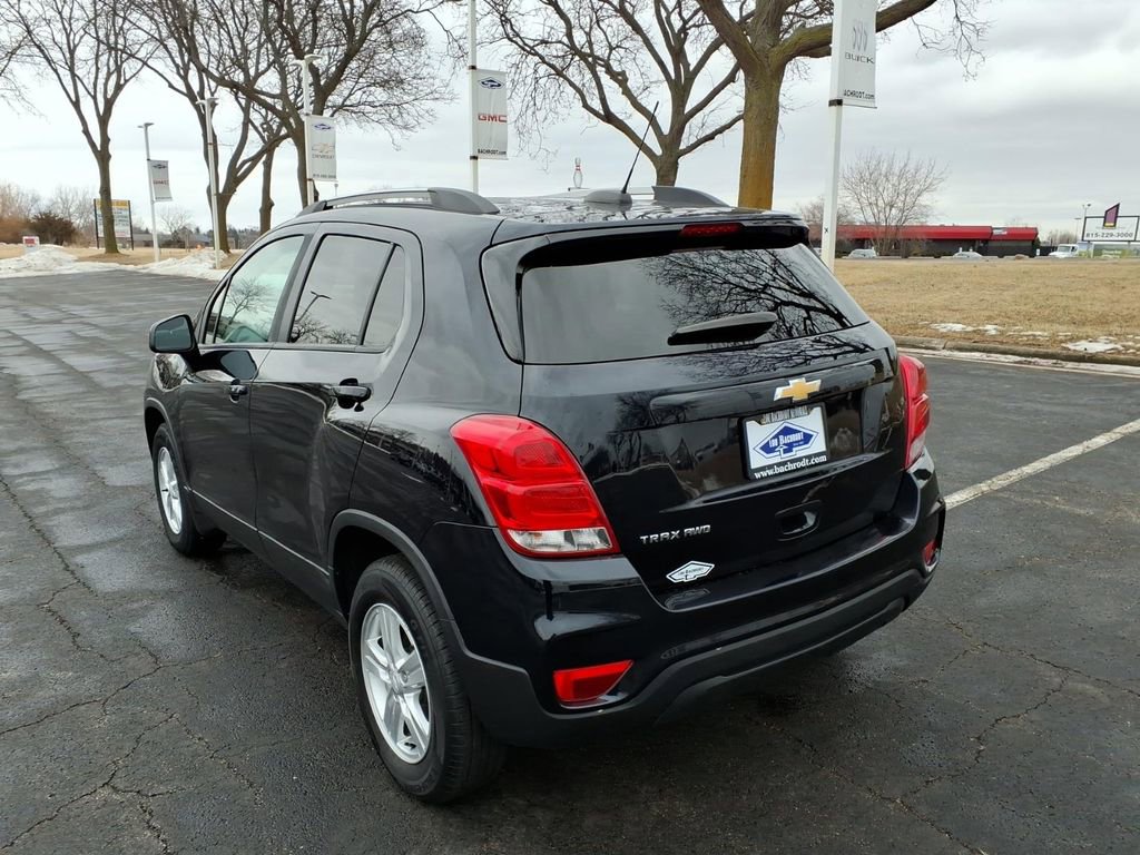 Used 2021 Chevrolet Trax LT w/ Premium Seat Package image 5