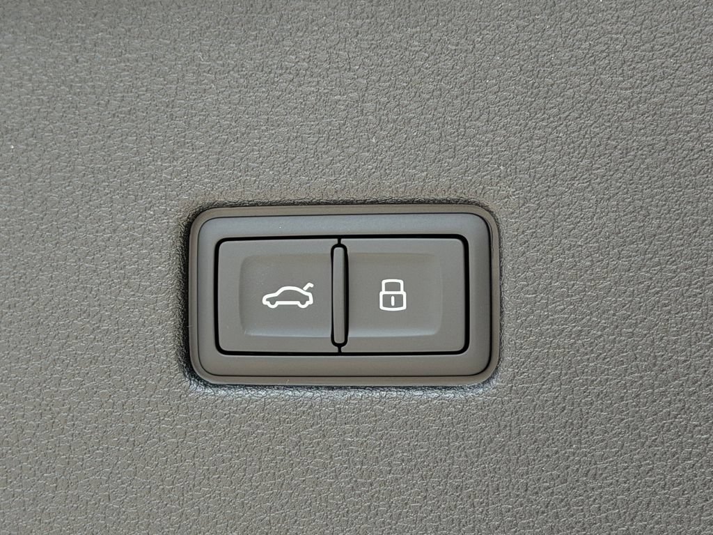 New 2026 Audi Q8 Prestige AWD/4WD image 14