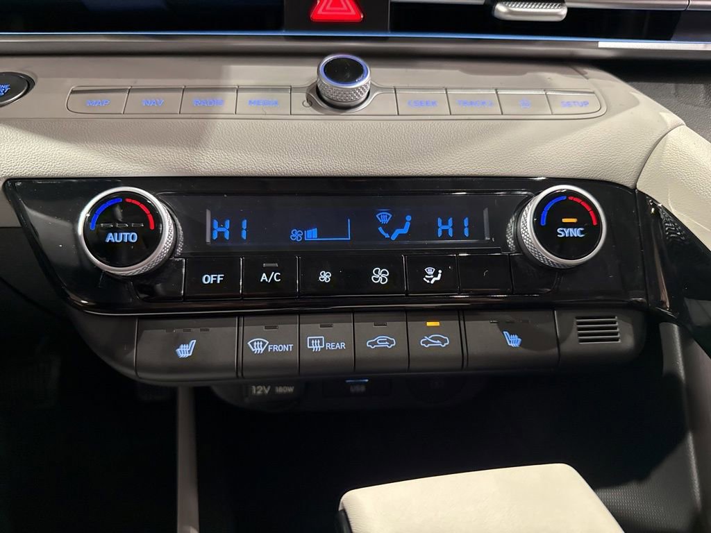 New 2026 Hyundai Elantra Limited FWD image 16