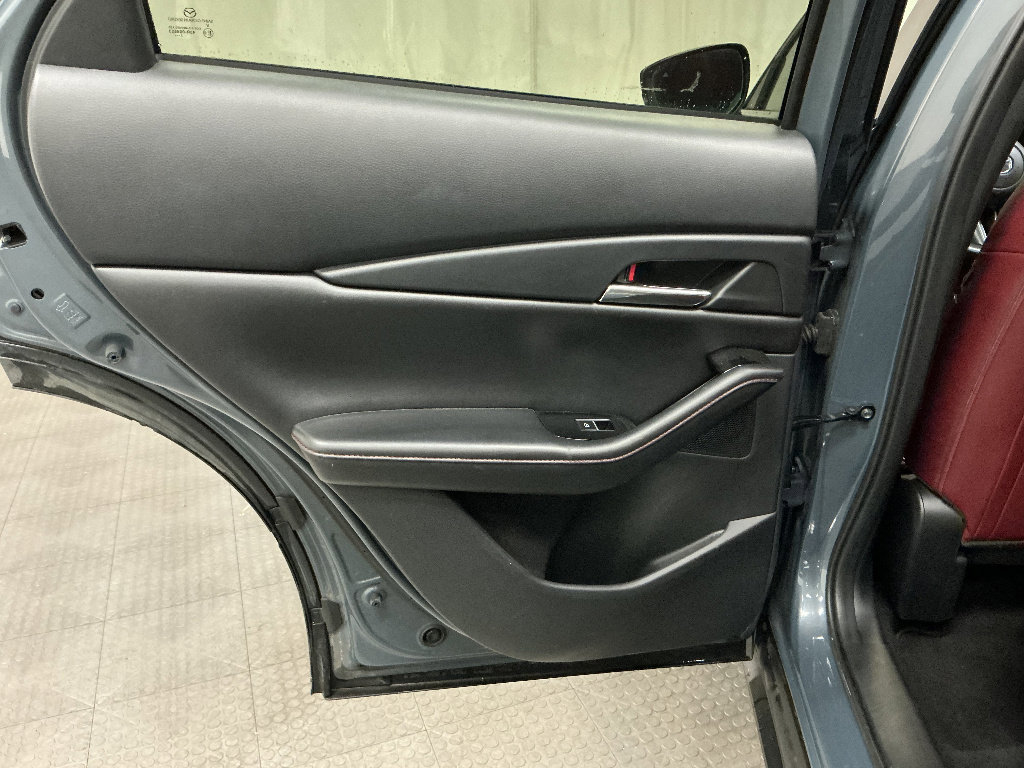 Used 2023 MAZDA CX-30 AWD 2.5 S w/ Preferred Package image 19