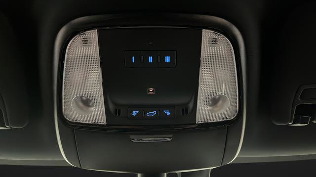 Used 2024 Dodge Durango R/T w/ Tow 'N Go Package AWD/4WD image 35