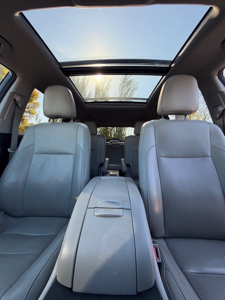 Used 2017 Toyota Highlander Limited Platinum AWD/4WD image 26