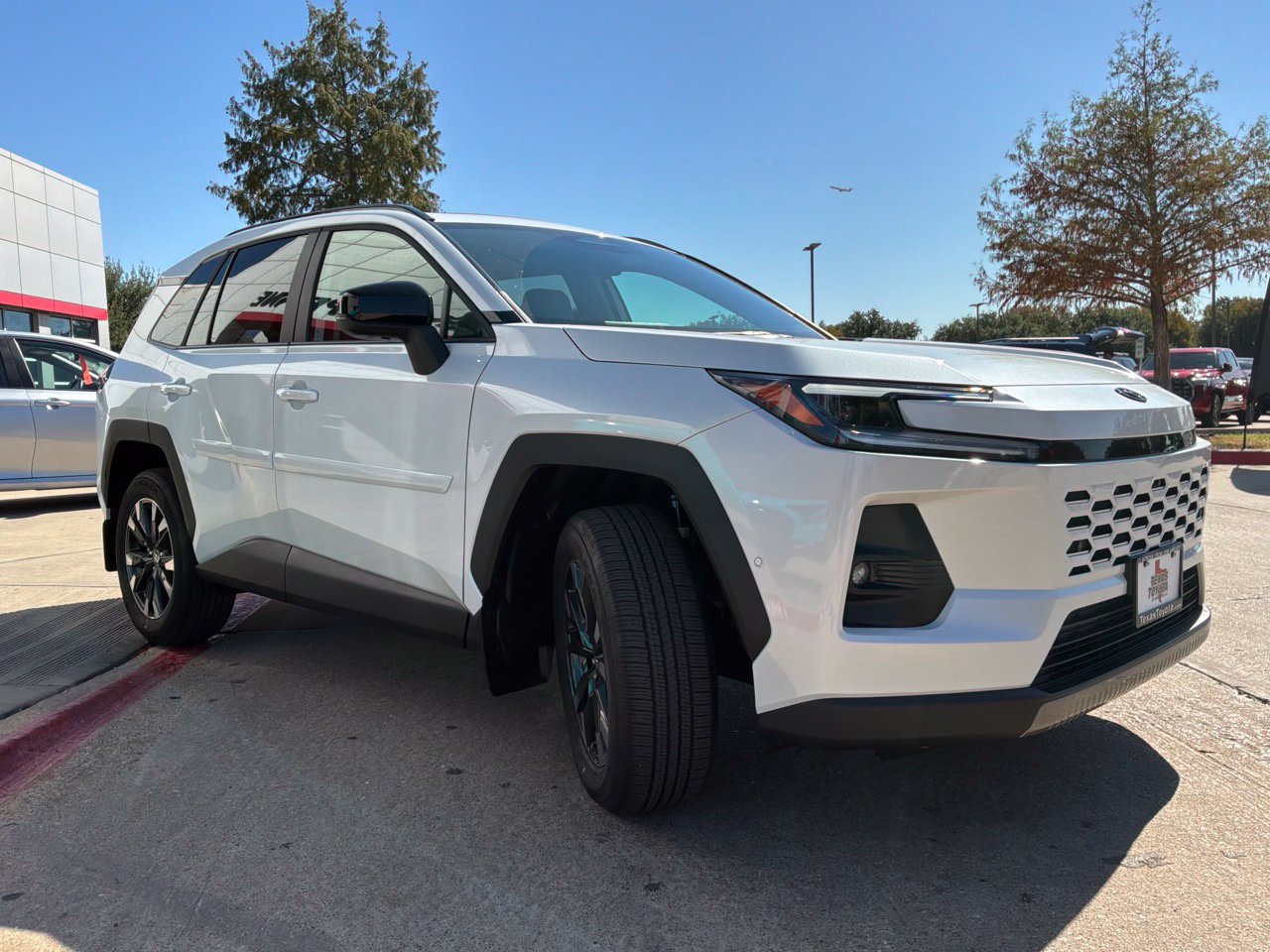 Used 2024 Toyota Tundra Limited w/ TRD Off-Road Package AWD/4WD image 4