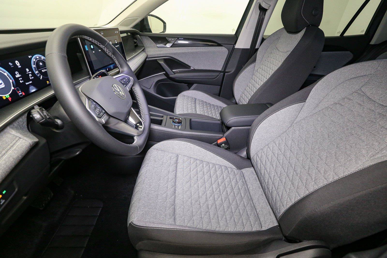 New 2026 Volkswagen Tiguan S AWD/4WD image 23