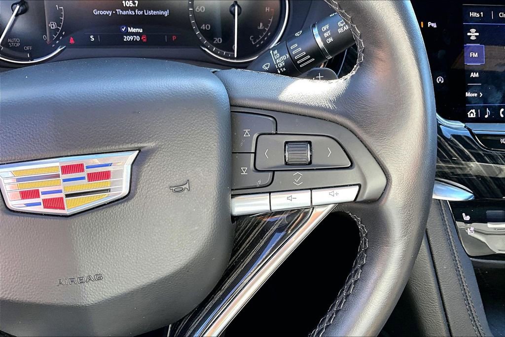 Used 2025 Cadillac XT6 Premium Luxury image 28