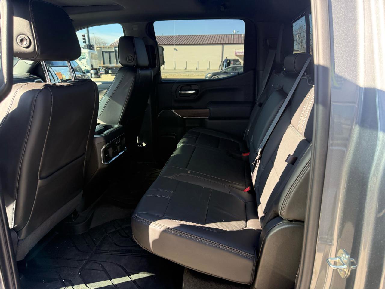 Used 2021 Chevrolet Silverado 1500 High Country w/ LPO, Dark Essentials Package image 13