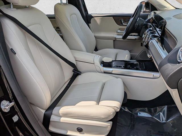 Used 2023 Mercedes-Benz GLB 250 4MATIC image 24