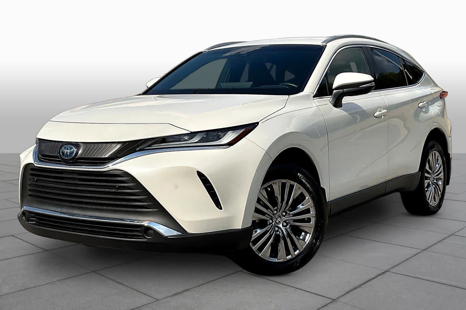 Used 2021 Toyota Venza XLE w/ Softex Package