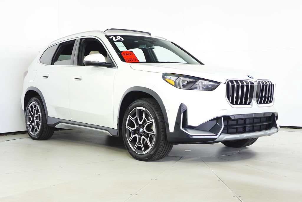 Used 2025 BMW X1 xDrive28i w/ Convenience Package AWD/4WD image 4