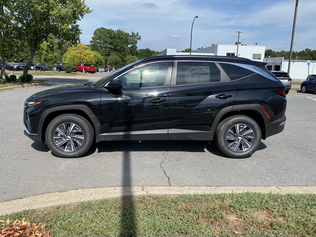Used 2024 Hyundai Tucson Blue image 4