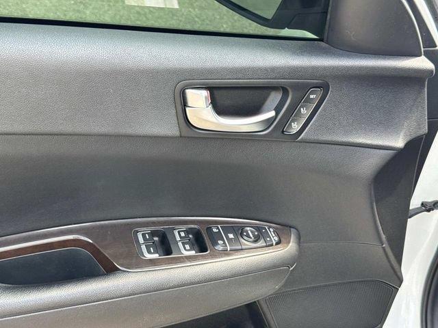 Used 2018 Kia Optima EX w/ Premium Package FWD image 27