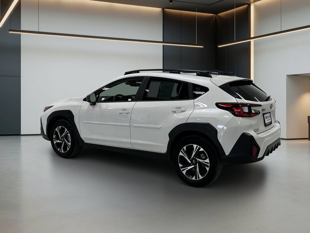 Used 2025 Subaru Crosstrek 2.5i Premium AWD/4WD image 3