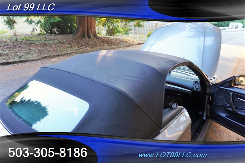 Used 2012 BMW 135i Convertible RWD image 31