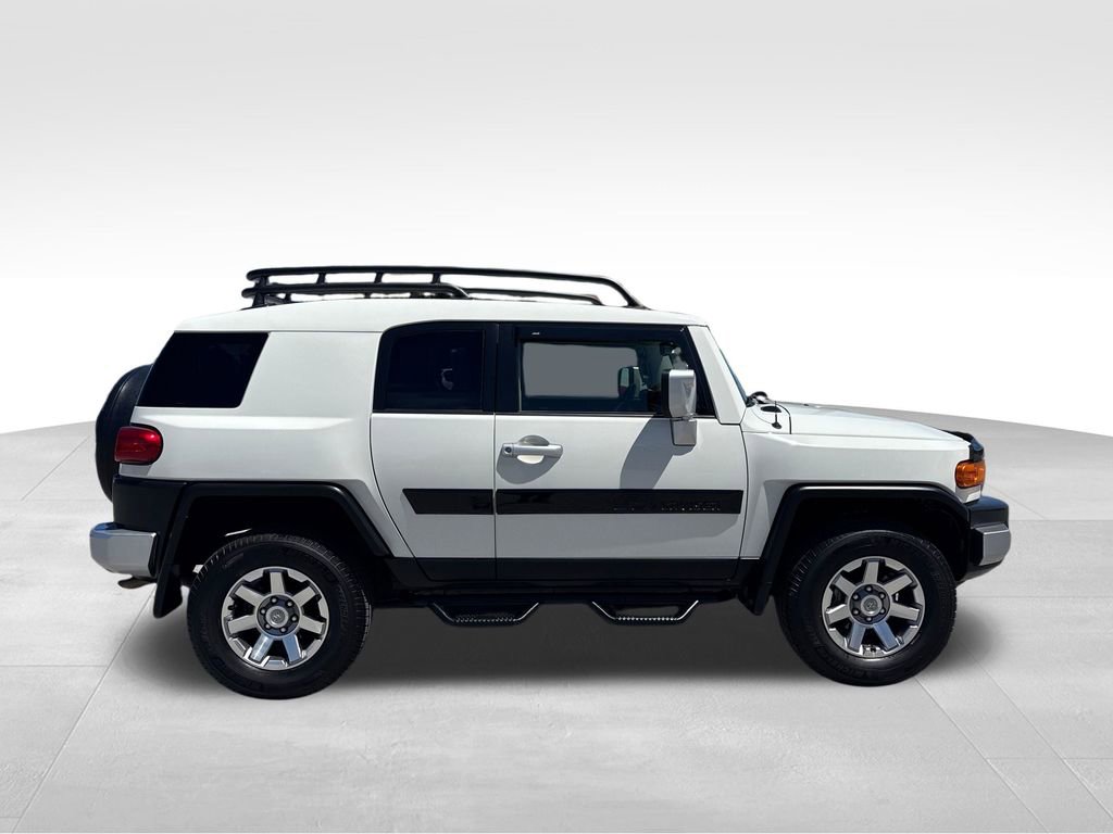 Used 2014 Toyota FJ Cruiser 4WD w/ Convenience Package image 7