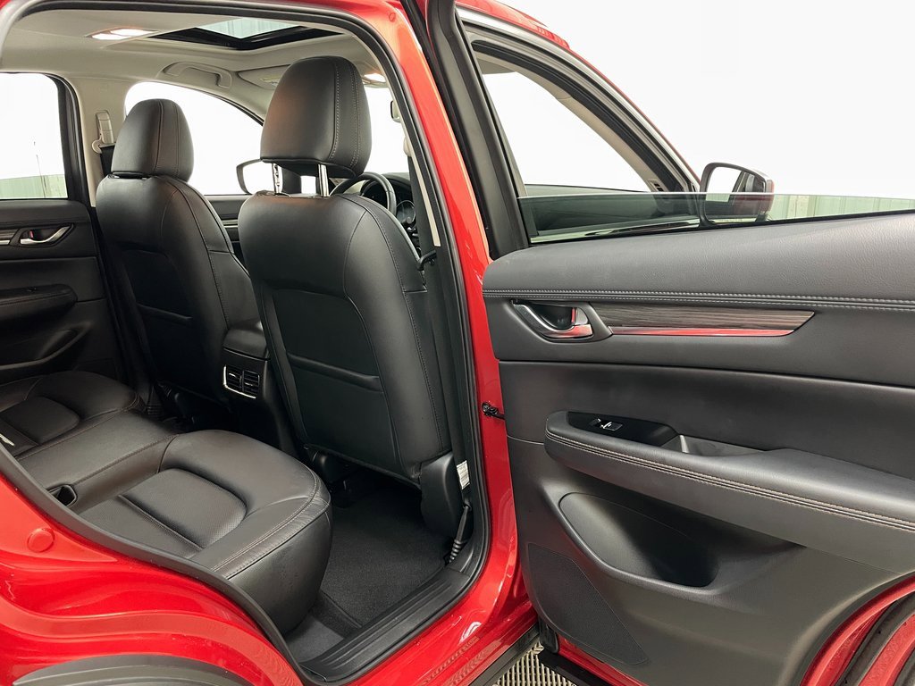 Used 2023 MAZDA CX-5 AWD 2.5 S w/ Premium Package image 39