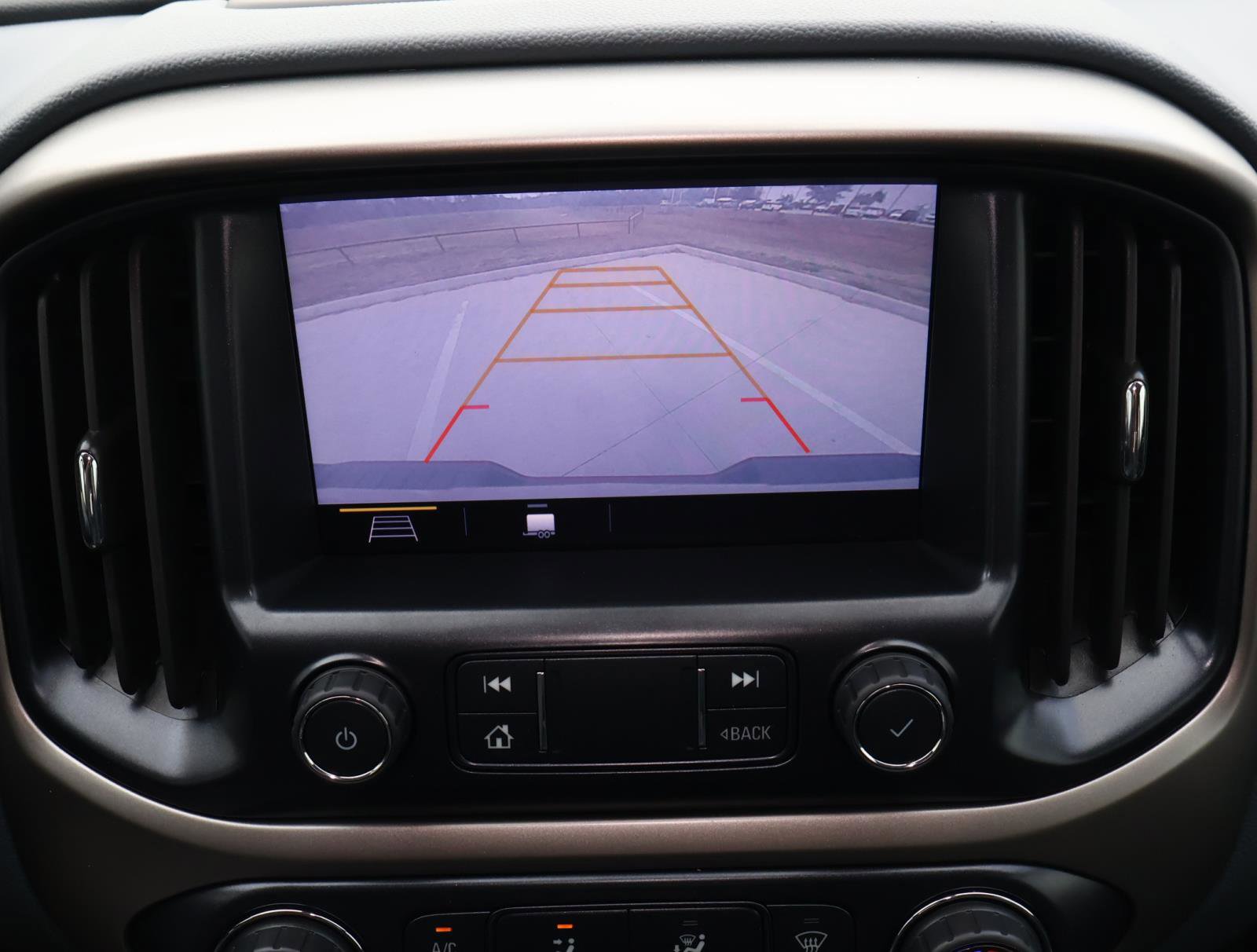 Used 2020 Chevrolet Colorado Z71 image 30