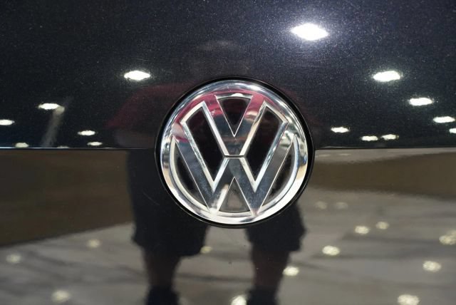 Used 2018 Volkswagen GTI Autobahn FWD image 12