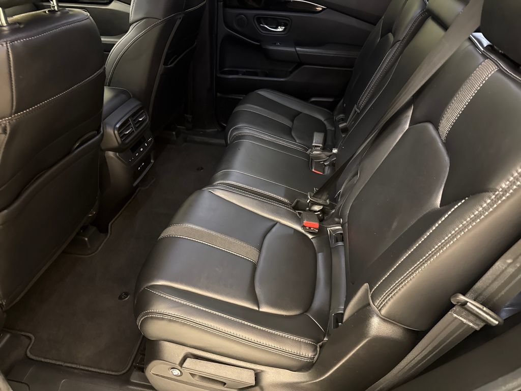 Certified 2025 Honda Pilot EX-L image 17