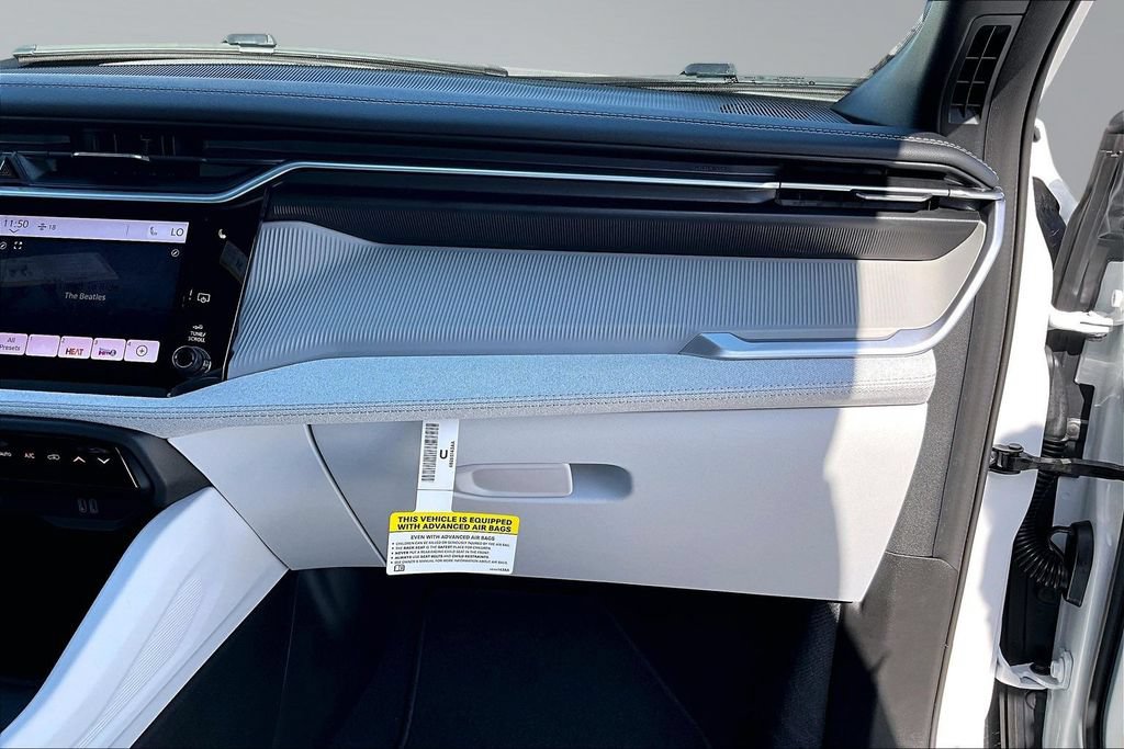 New 2026 Jeep Cherokee Laredo AWD/4WD image 17