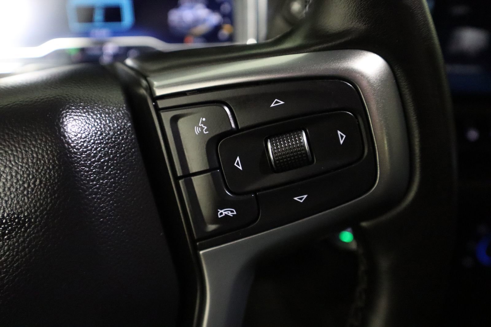 Used 2024 Chevrolet Silverado 2500 LTZ w/ LTZ Convenience Package image 44