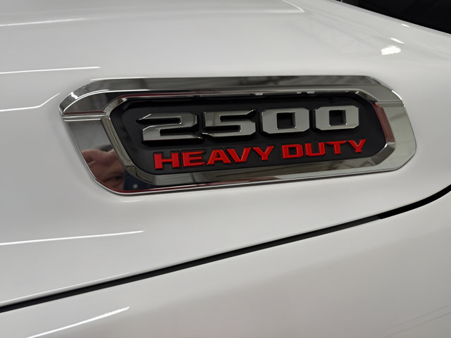 Used 2025 RAM 2500 Big Horn AWD/4WD image 9