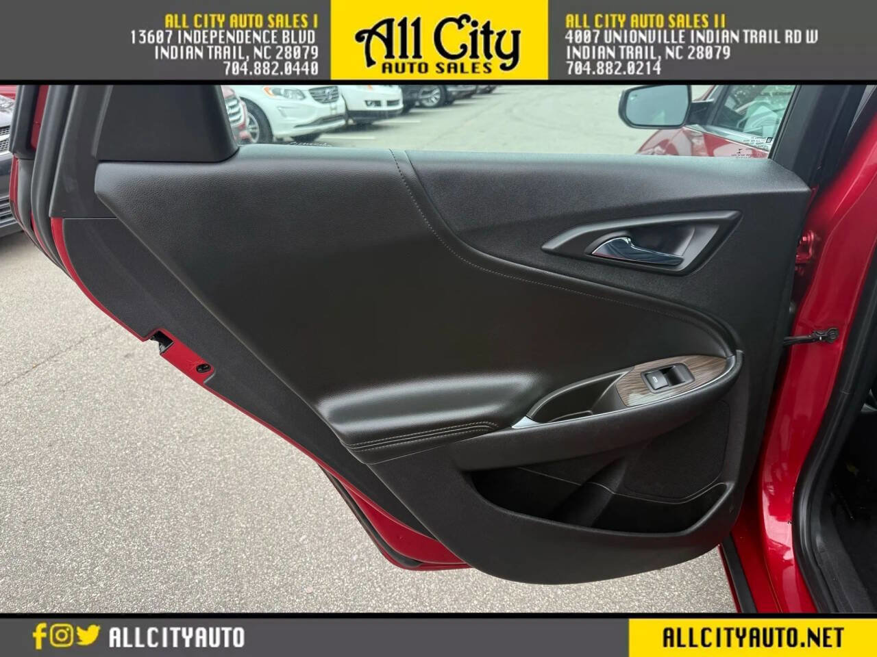 Used 2016 Chevrolet Malibu Premier w/ Driver Confidence Package II FWD image 15