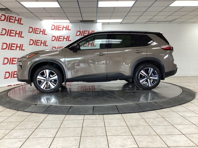 Used 2025 Nissan Rogue SL w/ SL Premium Package AWD/4WD image 4