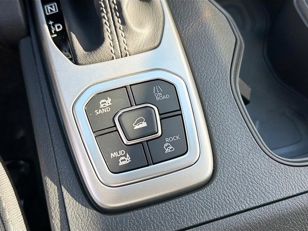 New 2026 Nissan Frontier SV w/ All-Weather Content Package AWD/4WD image 22