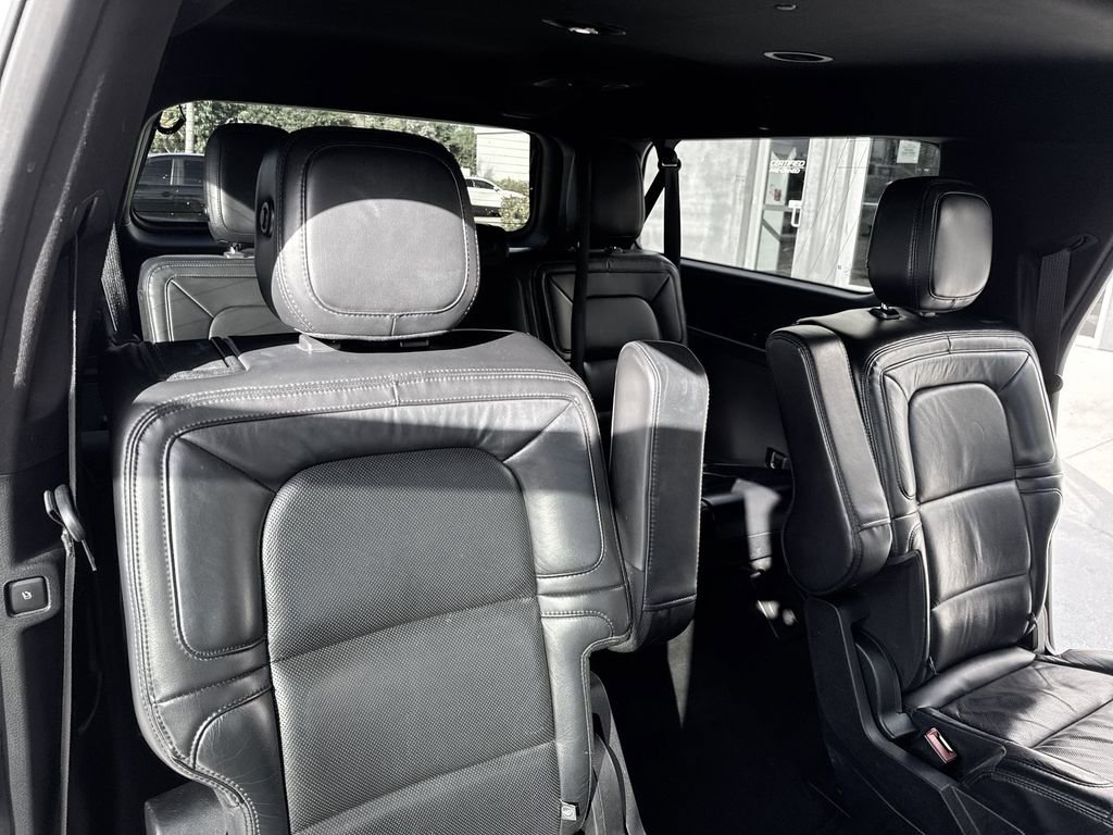 Used 2020 Lincoln Navigator L Reserve w/ Luxury Package AWD/4WD image 47